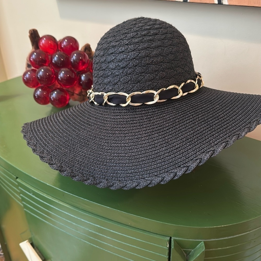 Marcus Adler New York black straw hat with gold chain